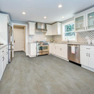 laminate flooring in your kitchen | Hernandez Wholesale Flooring