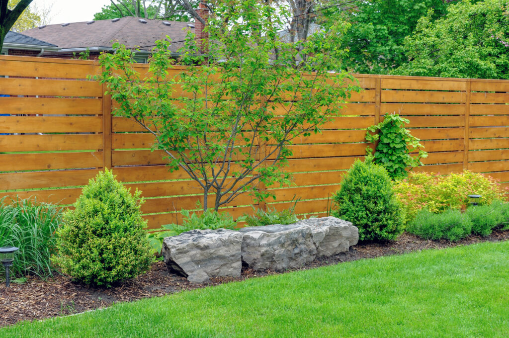 Modern California backyard with artificial grass,